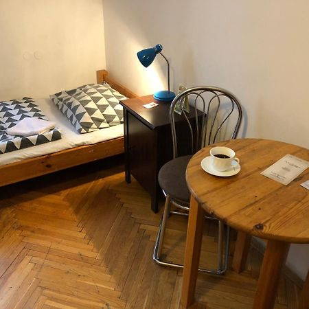 Hostel Bemma - Ozonowane Pokoje 弗罗茨瓦夫 外观 照片