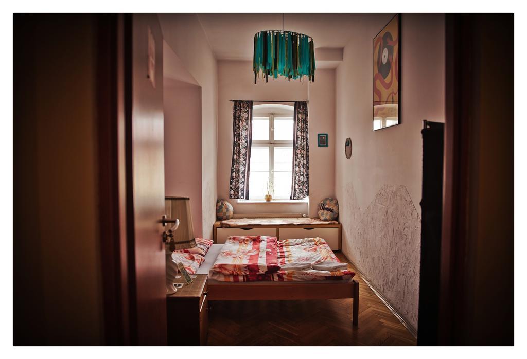 Hostel Bemma - Ozonowane Pokoje 弗罗茨瓦夫 外观 照片