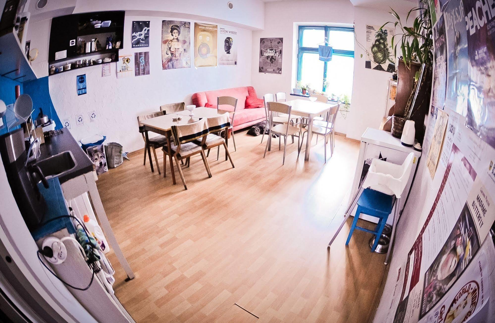 Hostel Bemma - Ozonowane Pokoje 弗罗茨瓦夫 外观 照片