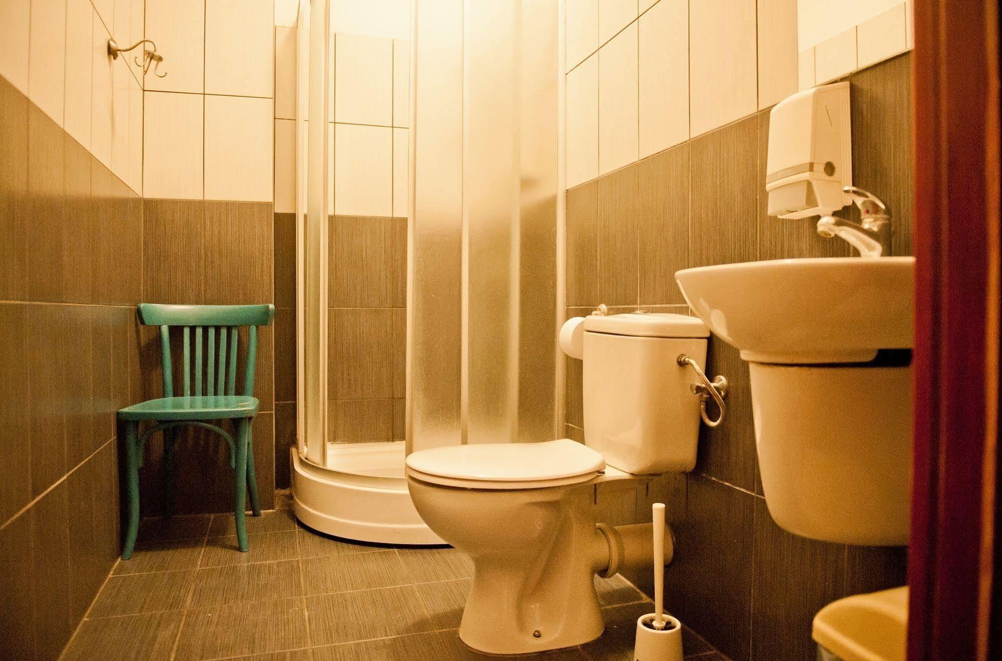 Hostel Bemma - Ozonowane Pokoje 弗罗茨瓦夫 外观 照片