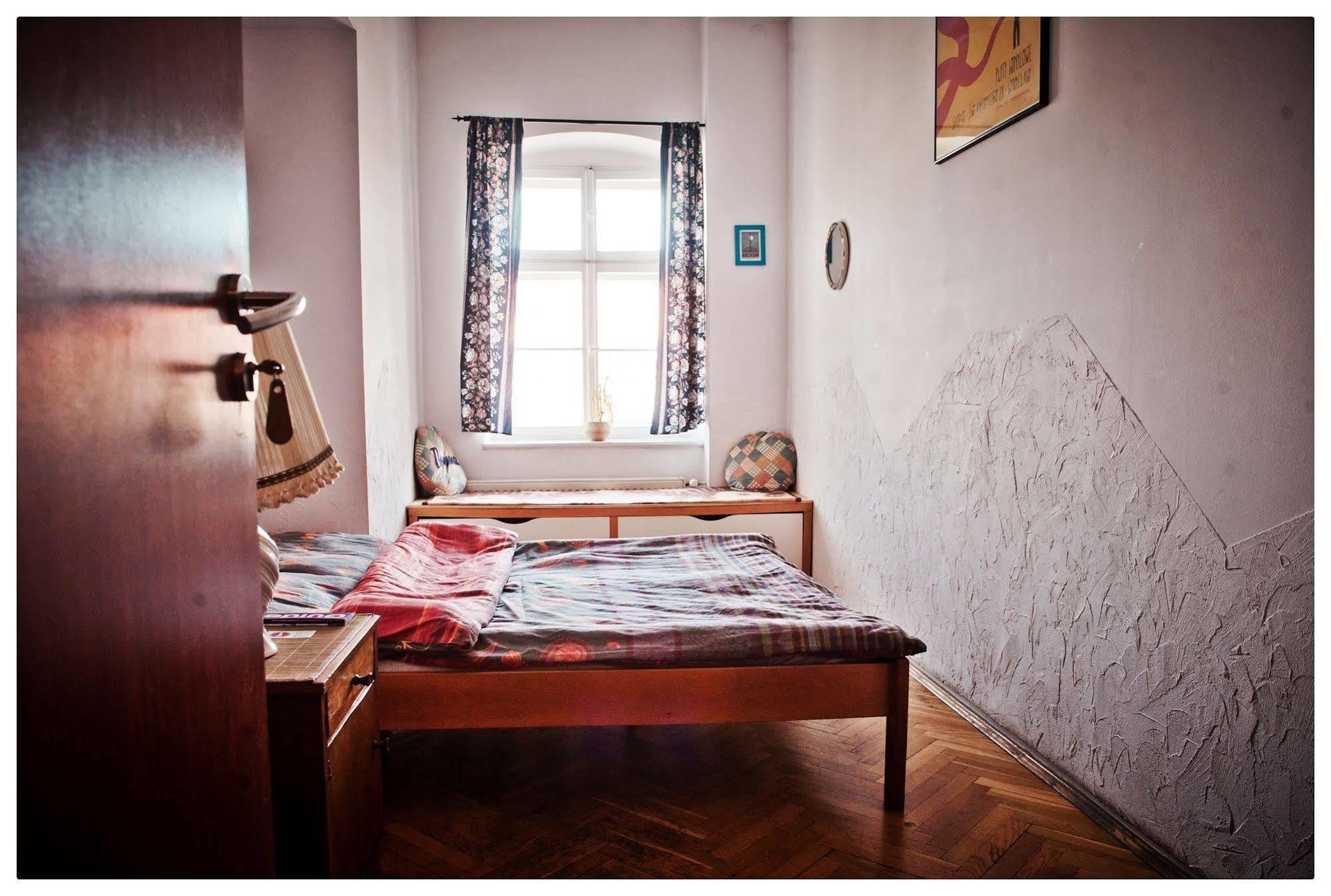 Hostel Bemma - Ozonowane Pokoje 弗罗茨瓦夫 外观 照片